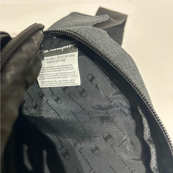 Champion Fanny Pack Zip Closure Waist Belt Dividers Black Adjustable Strap Clip - Picture 5 of 8